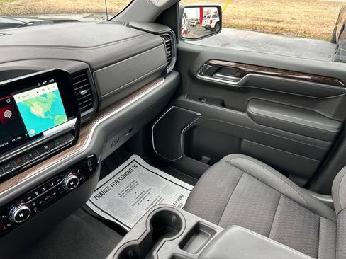 Used 2022 GMC Sierra 1500 Elevation image 28