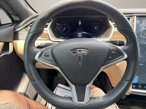 Used 2015 Tesla Model S 70D AWD/4WD image 14