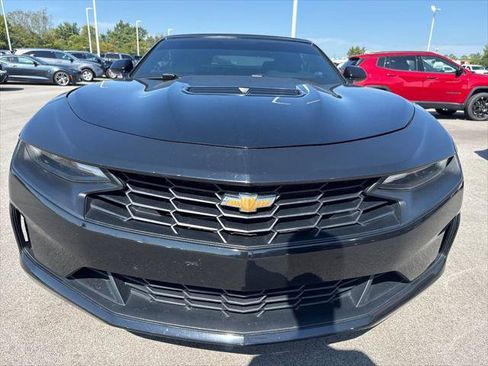 Used 2020 Chevrolet Camaro LT image 2