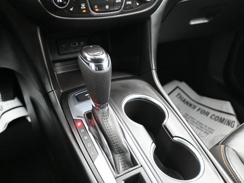 Used 2020 Chevrolet Equinox LT w/ Midnight Edition image 47