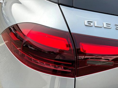 Used 2025 Mercedes-Benz GLE 350 4MATIC image 24