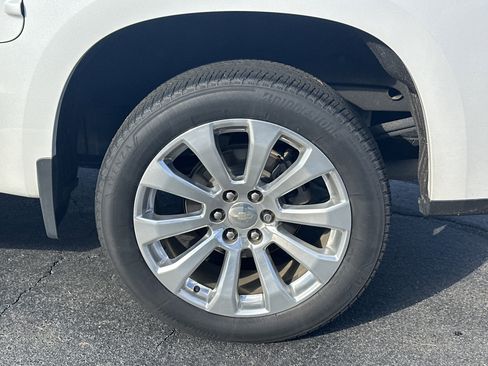 Used 2020 Chevrolet Silverado 1500 High Country w/ Technology Package image 22