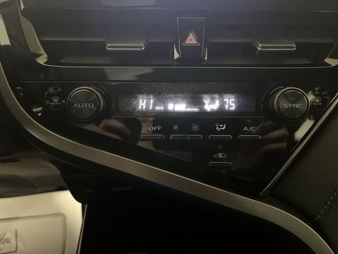 Used 2023 Toyota Camry LE image 21