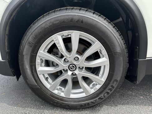 Used 2019 Nissan Rogue S w/ Special Edition Package AWD/4WD image 72