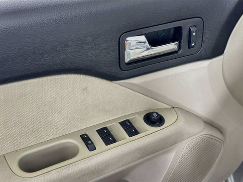 Used 2007 Mercury Milan V6 FWD image 16