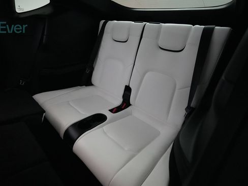 Used 2024 Tesla Model Y Long Range AWD/4WD image 25