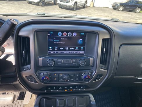 Used 2018 GMC Sierra 1500 Denali w/ Denali Ultimate Package AWD/4WD image 17