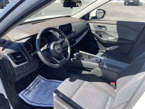 Used 2023 Nissan Rogue SV AWD/4WD image 10