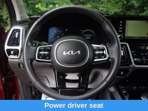 Used 2023 Kia Sorento SX AWD/4WD image 4