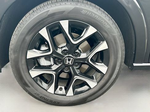 Certified 2026 Honda HR-V EX-L image 30