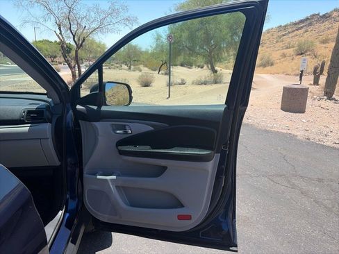 Used 2017 Honda Pilot EX image 37