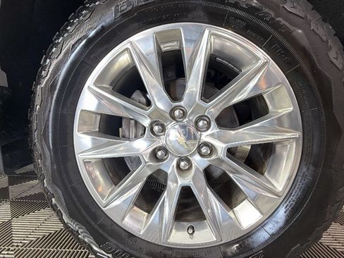 Used 2021 Chevrolet Silverado 1500 LTZ w/ LTZ Premium Package AWD/4WD image 39