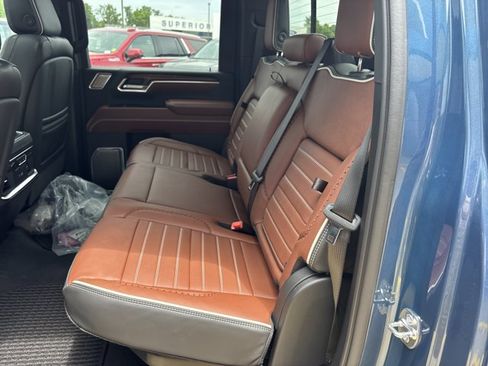 New 2026 GMC Sierra 2500 Denali Ultimate AWD/4WD image 17
