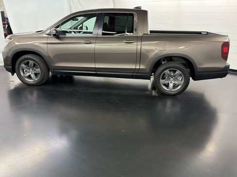 Certified 2021 Honda Ridgeline RTL image 2