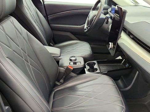 Used 2021 Ford Mustang Mach-E Select image 28