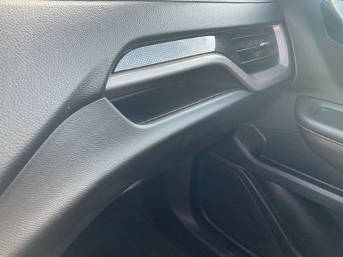 Used 2022 GMC Terrain AT4 image 24