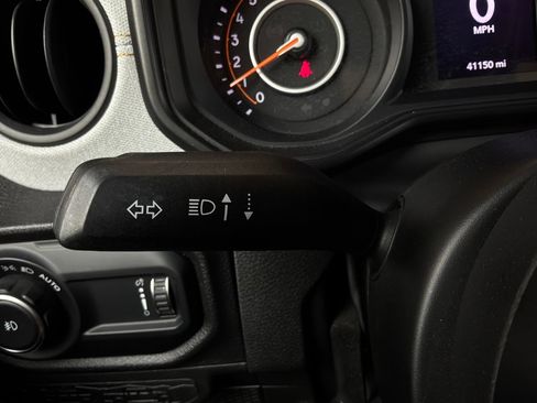 Used 2025 Jeep Wrangler Unlimited Sport AWD/4WD image 33