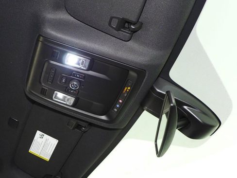 Used 2021 GMC Yukon AT4 w/ Rear Media and Nav Package image 18