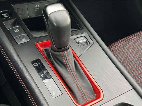 Used 2025 Nissan Kicks SR w/ SR Premium Package image 25