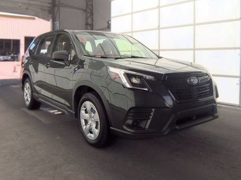 Used 2023 Subaru Forester AWD/4WD image 3