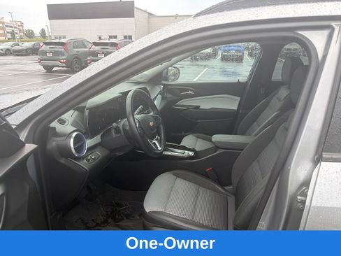 Used 2025 Chevrolet Trax LT w/ Driver Confidence Package FWD image 13