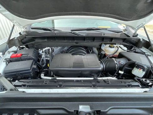 Used 2025 GMC Sierra 1500 SLT image 33