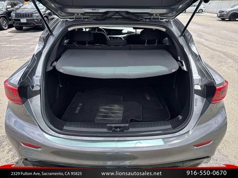 Used 2019 INFINITI QX30 FWD image 11
