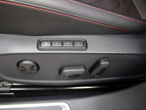 Used 2023 Volkswagen Jetta GLI Autobahn image 16