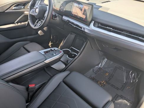 Used 2025 BMW X2 M35i AWD/4WD image 13