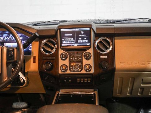 Used 2016 Ford F350 Lariat w/ Lariat Interior Package image 13