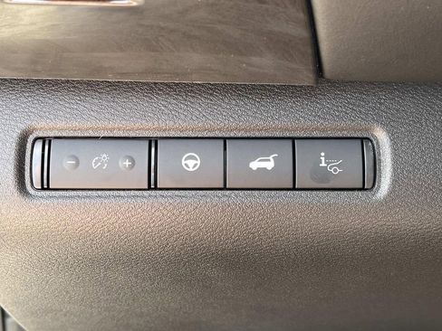 New 2026 Nissan Pathfinder Platinum AWD/4WD image 33