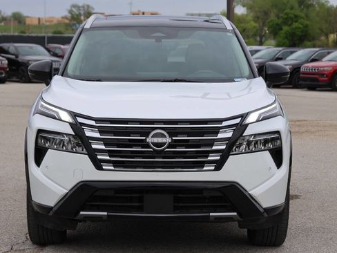 Used 2025 Nissan Rogue Platinum AWD/4WD image 5