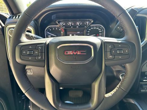 Used 2021 GMC Sierra 1500 AT4 w/ AT4 Value Package AWD/4WD image 27