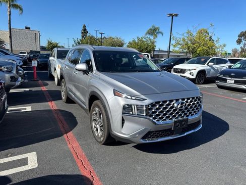 Used 2021 Hyundai Santa Fe SEL w/ Convenience Package FWD image 4