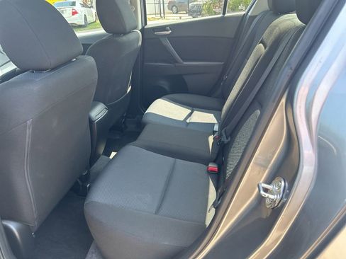 Used 2010 MAZDA MAZDA3 i Touring image 11