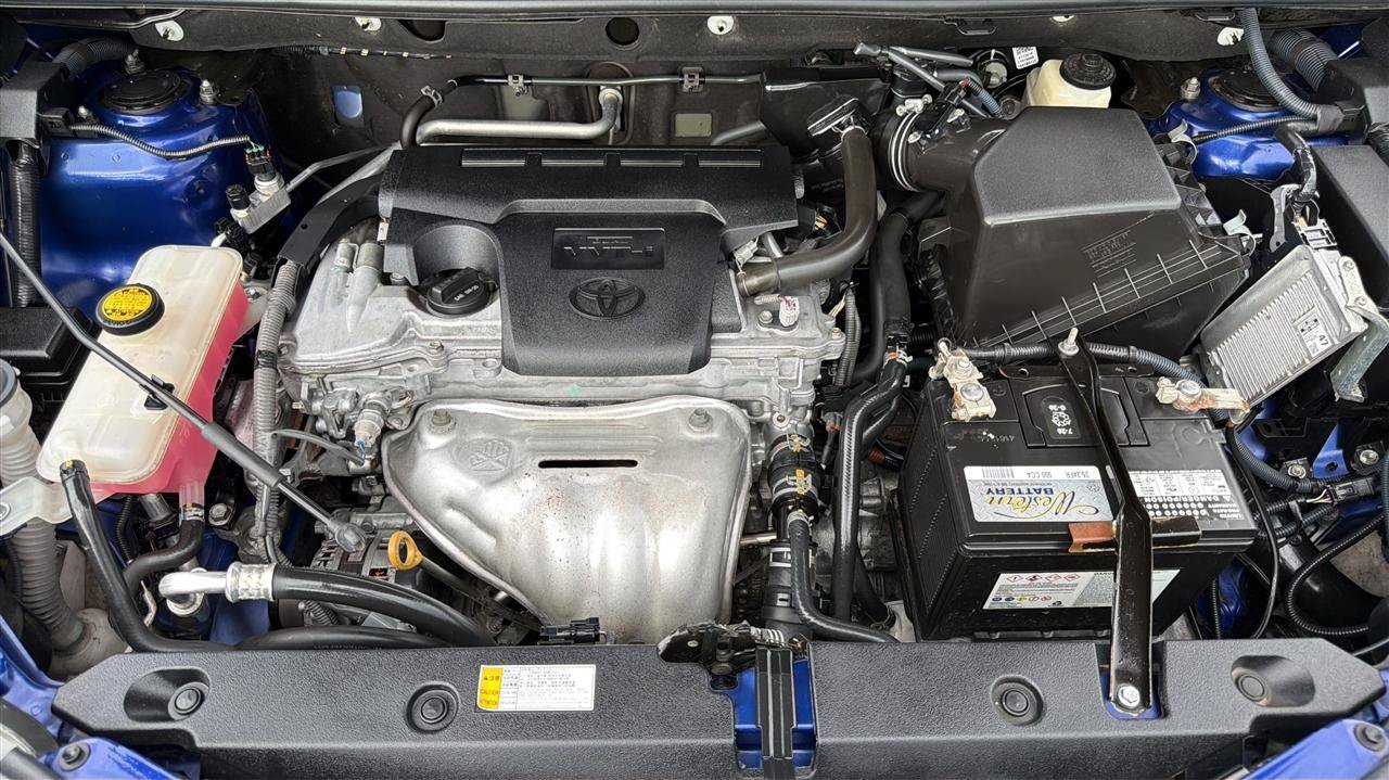 Used 2015 Toyota RAV4 XLE AWD/4WD image 29