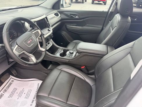 Used 2023 GMC Acadia SLT w/ Preferred Package AWD/4WD image 7