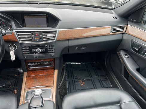 Used 2010 Mercedes-Benz E 350 4MATIC Sedan w/ Premium 1 Pkg image 33