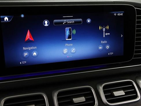 Certified 2026 Mercedes-Benz GLS 450 4MATIC image 21