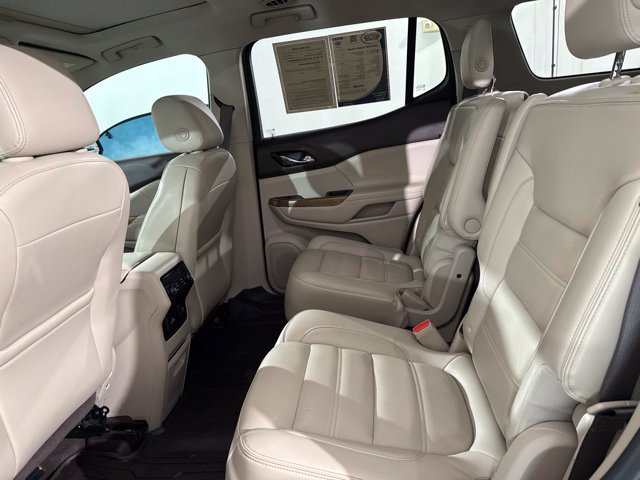 Used 2018 GMC Acadia Denali w/ Technology Package FWD image 15