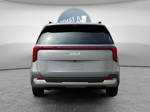 New 2026 Kia Carnival SX FWD image 5