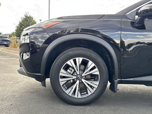 Used 2023 Nissan Rogue SV AWD/4WD image 29
