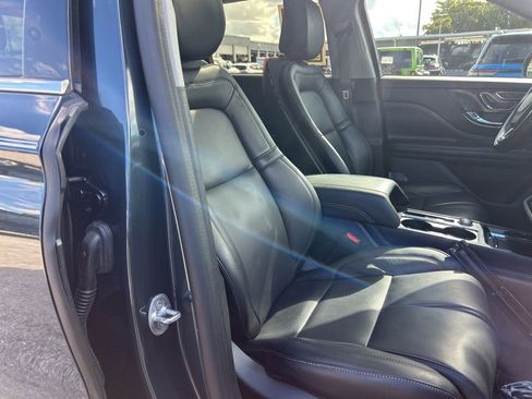 Used 2022 Lincoln Corsair Reserve w/ Equipment Group 201A image 24