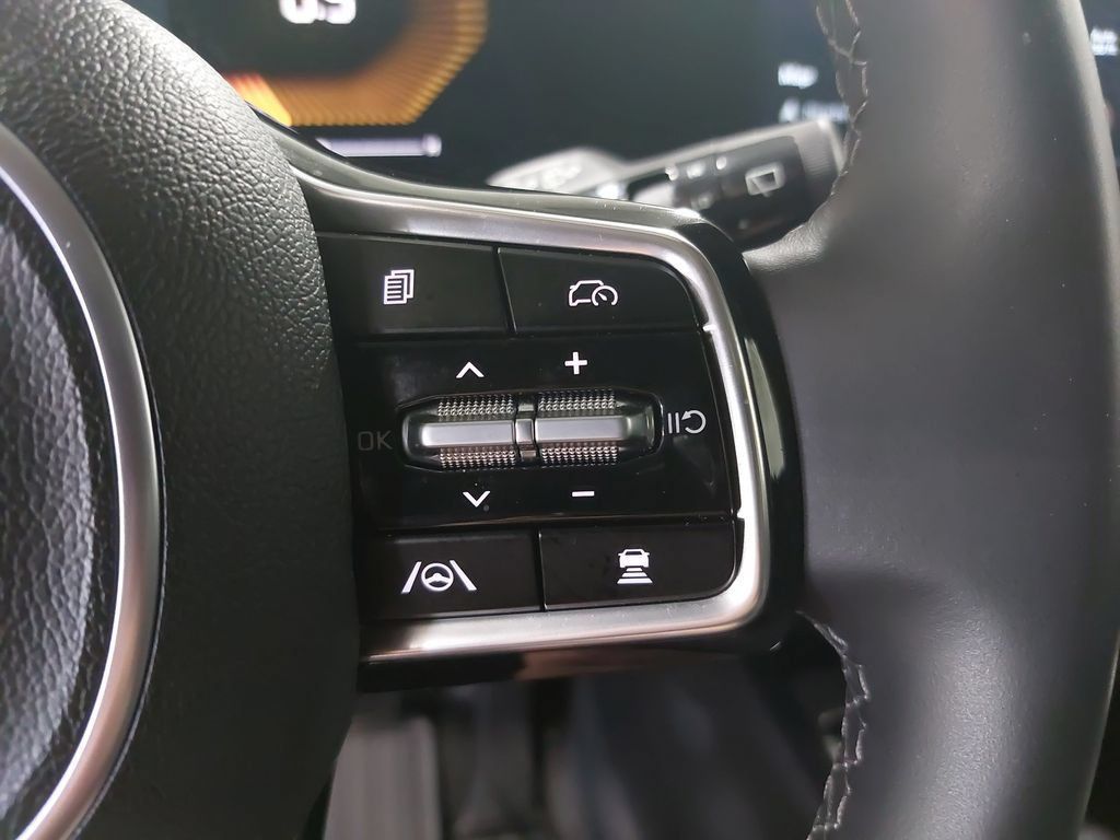 Used 2025 Kia Sorento S w/ Panoramic Sunroof Package FWD image 32
