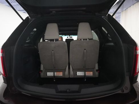 Used 2011 Ford Explorer XLT w/ 202A Rapid Spec Order Code AWD/4WD image 10