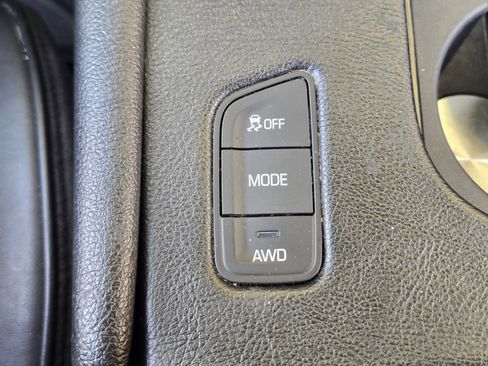 Used 2017 Cadillac XT5 Platinum w/ Driver Assist Package AWD/4WD image 19