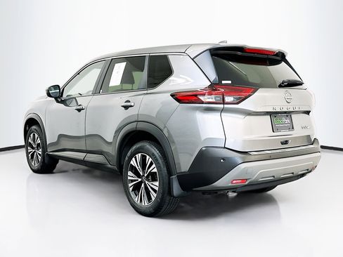 Used 2023 Nissan Rogue SV AWD/4WD image 5
