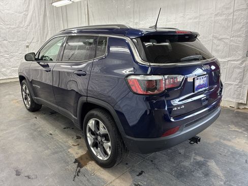 Used 2019 Jeep Compass Limited w/ Safety & Security Group AWD/4WD image 5