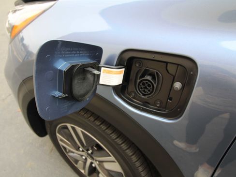 Used 2022 Kia Niro EX Premium image 29