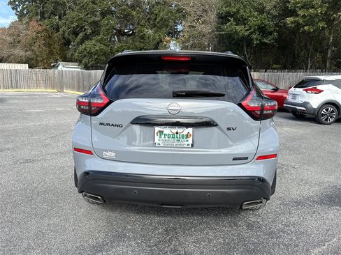 Used 2024 Nissan Murano SV w/ SV Midnight Edition Package image 4